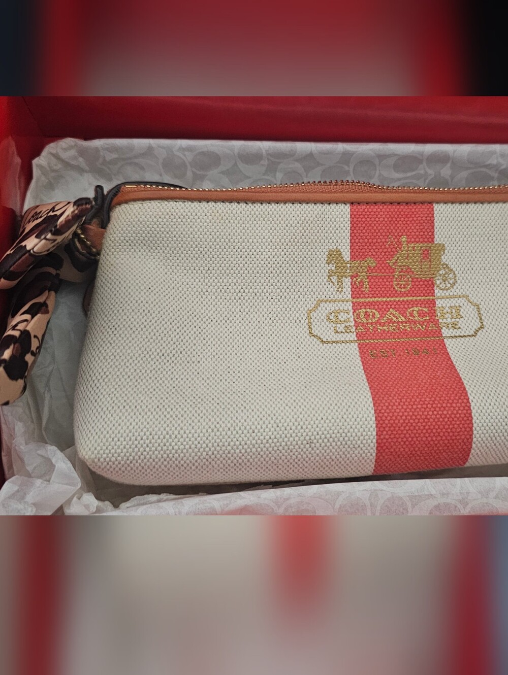 NIB Coach Cream and Red Linen and Leather Wristlet with Heritage Stripe Full Inc - Picture 12 of 15